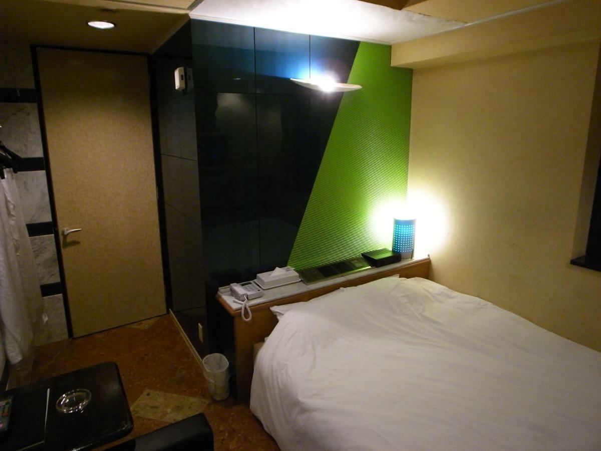 Hotel Rafaie (Adults Only) Tokyo Exterior photo